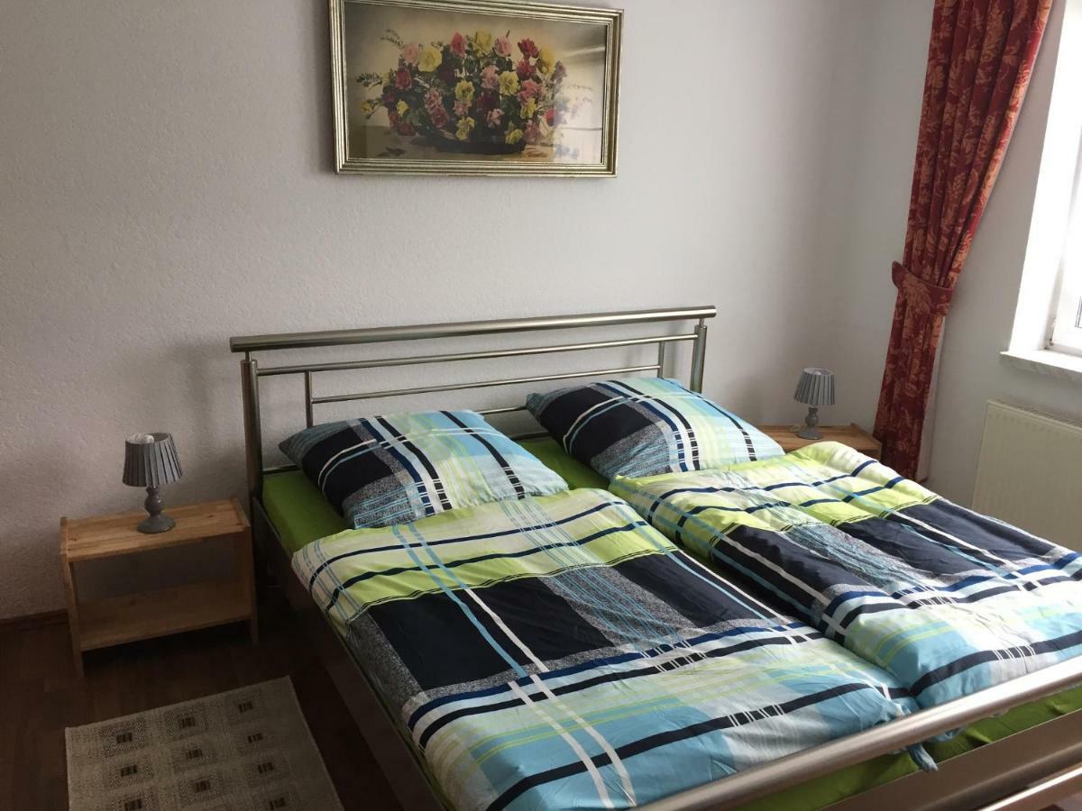 Ferienwohnung Нойстрелиц Екстериор снимка