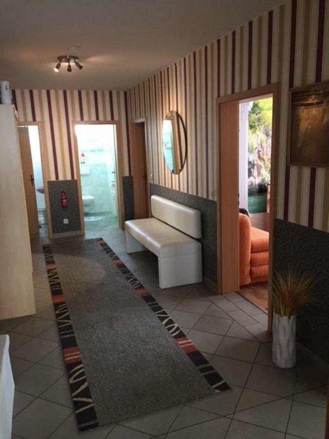 Ferienwohnung Нойстрелиц Екстериор снимка